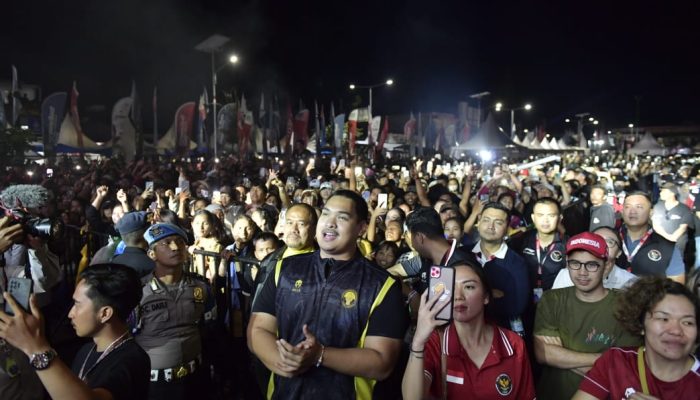 Menpora Dito Membaur Menyaksikan dan Ramaikan Side Event