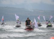 Hadiri Pembukaan Ajang F1 Powerboat 2024 Danau Toba, Menpora Dito Pimpin Parade Kapal Peserta
