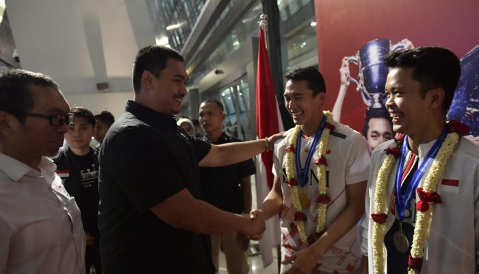 Menpora Dito Ungkap Rasa Bangga dan Apresiasinya Kepada Jonatan Christie, Anthony Sinisuka Ginting, dan Fajar Alfian/Muhammad Rian Ardianto