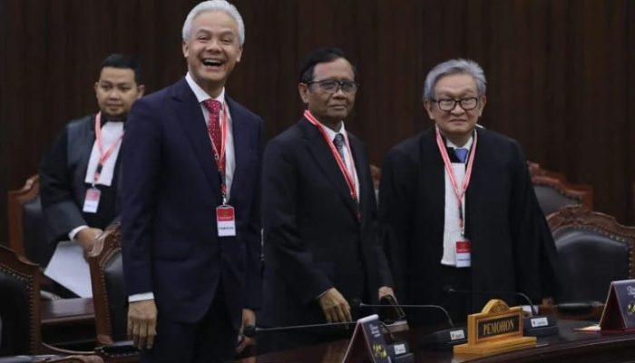 MK Juga Tolak Seluruh Permohonan Ganjar-Mahfud dalam Perkara PHPU Pilpres