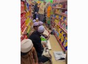 Viral Jamaah Salat Tarawih di Minimarket, Begini Penjelasannya
