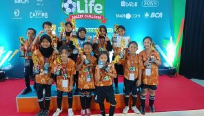 Siswa SDN Tugu 6 Depok Juara Milklife Soccer Challenge Jakarta Series 1 2024