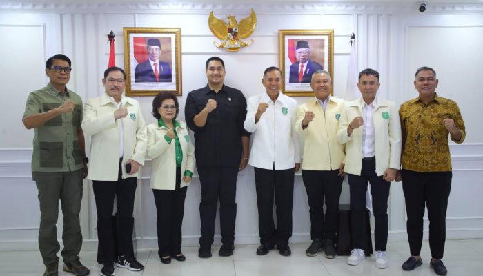 Menpora Dito Menerima Audiensi PB POR Maesa Di Ruang Rapat Lantai 10 Kemenpora