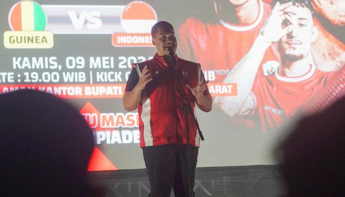 Menpora Dito Hadiri Nobar Playoff Olimpiade Paris antara Timnas Indonesia U-23 Vs Guinea di Kotawaringin Barat