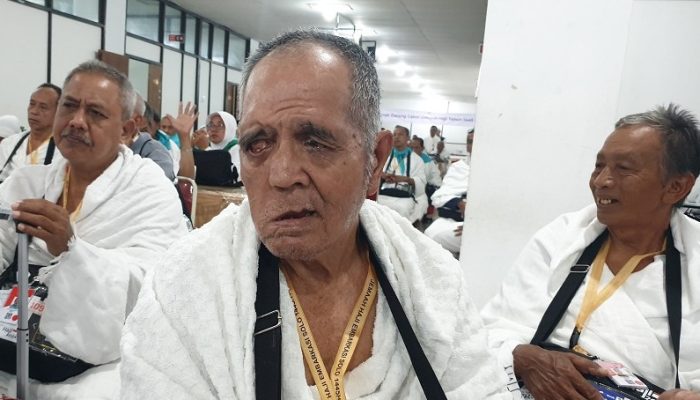 Kisah Hidup Penjual Slondok Asal Kulonprogo yang Berangkat Haji Tahun ini
