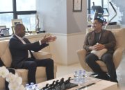 Menpora Dito Diskusi dengan Pelatih Baru Timnas Patrick Kluivert