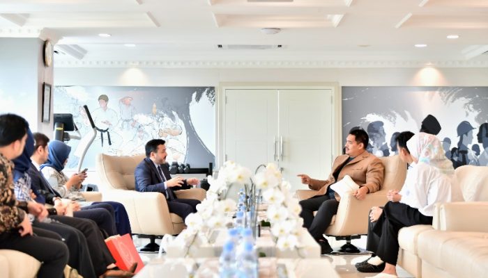 Presiden ICYF H.E Taha Ayhan Bahas Potensi Kerjasama Bersama Menpora Dito
