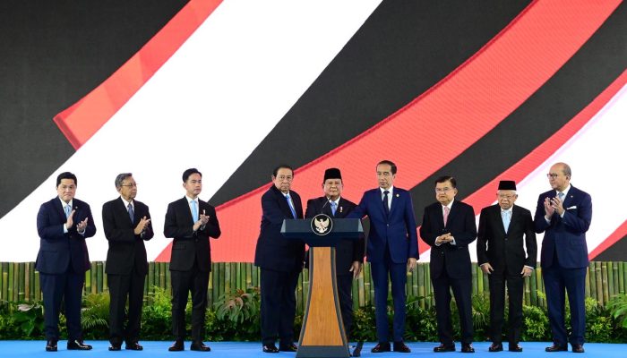 Menpora Dito Hadiri Peluncuran Danantara Indonesia oleh Presiden Prabowo di Istana Merdeka