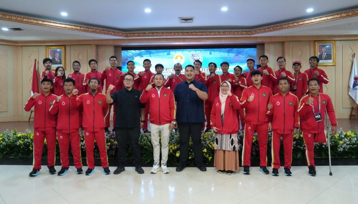 Menpora Dito Lepas Timnas Sepak Bola Amputasi  Ke Amputee Football Asian Championship 2025