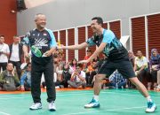 Penutupan Liga Bulutangkis Kemendikdasmen 2025 Meriah Wamenpora Taufik dan Mendikdasmen Menang di Laga Eksibisi