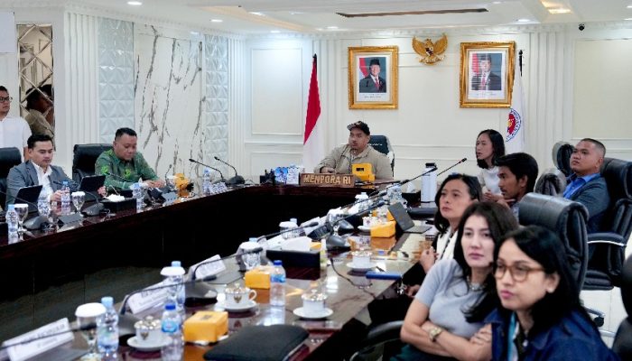 Menpora Pimpin Rapat Perdana Deputi Pelayanan Kepemudaan: Bangun Sistem yang Tepat Sasaran dan Berdampak