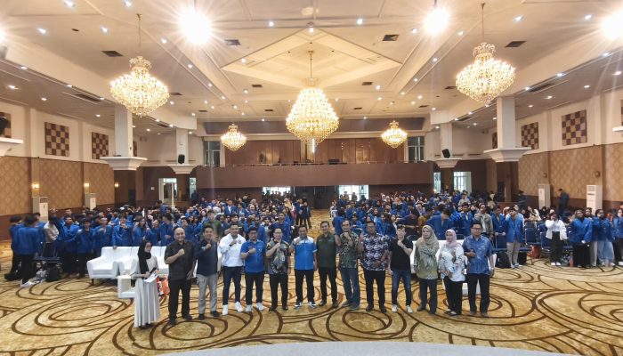 Meneguhkan Nilai Pancasila di Tengah Arus Digitalisasi: Semangat Sumpah Pemuda dari Kampus UEU